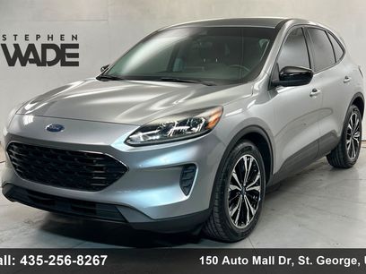 Used 2022 Ford Escape SE w/ SE Sport Appearance Package