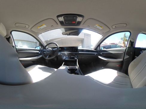 Used 2025 Hyundai Sonata SEL FWD image 43