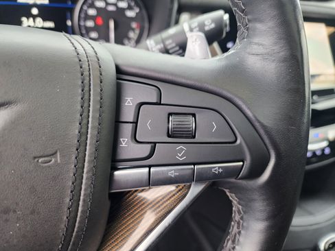 Used 2023 Cadillac XT6 Sport w/ Platinum Package image 33