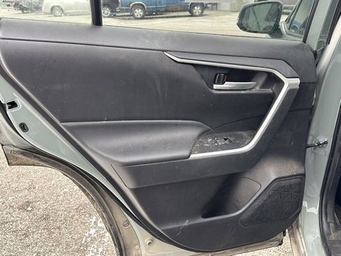 Used 2023 Toyota RAV4 XLE image 15
