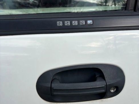 Used 2008 Ford Expedition XLT image 34