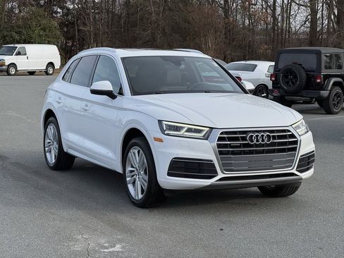 Used 2018 Audi Q5 2.0T Premium Plus w/ Premium Plus Package image 2