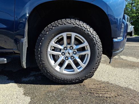 Used 2021 Chevrolet Silverado 1500 RST w/ Convenience Package II AWD/4WD image 9