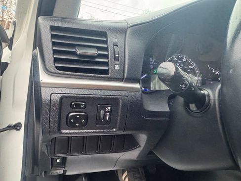 Used 2013 Lexus CT 200h w/ Premium Pkg w/Navigation image 30