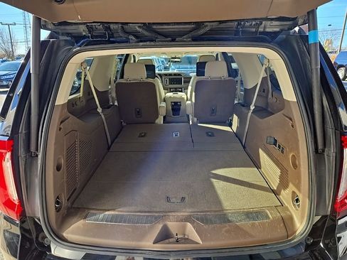 Used 2023 GMC Yukon XL Denali image 53