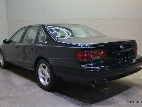 Used 1995 Chevrolet Impala Sedan image 3