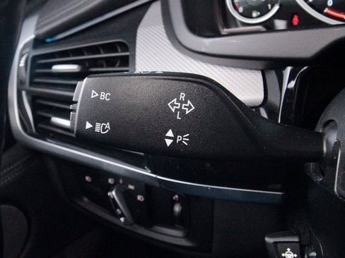 Used 2019 BMW X6 xDrive50i w/ M Sport Package image 23