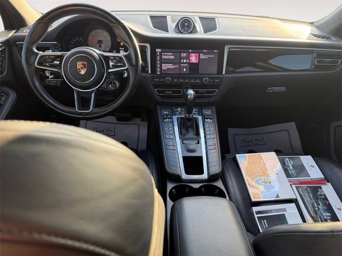 Used 2019 Porsche Macan S image 10