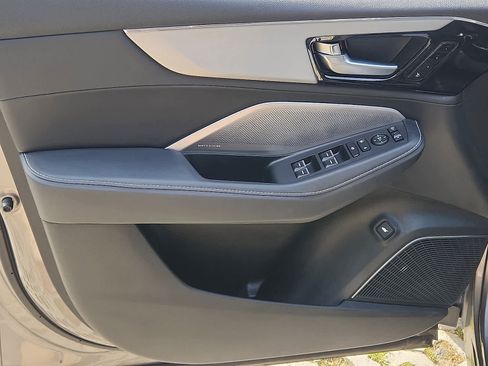 Certified 2025 Acura MDX SH-AWD w/ Technology Package image 10