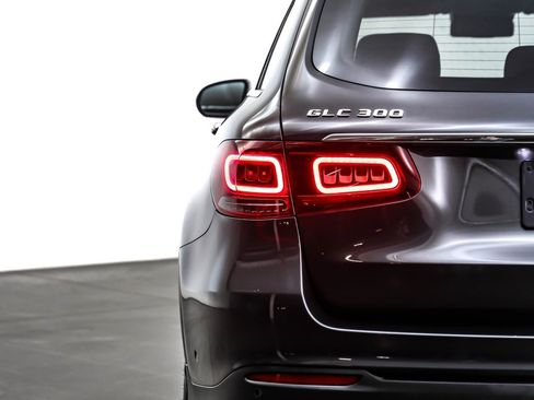 Used 2022 Mercedes-Benz GLC 300 image 15