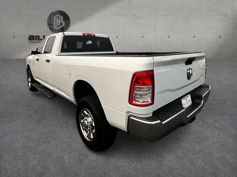 Used 2022 RAM 2500 Tradesman w/ Chrome Appearance Group AWD/4WD image 9