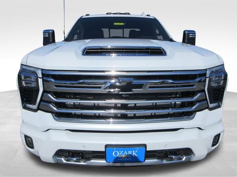 New 2026 Chevrolet Silverado 3500 High Country w/ High Country Premium Package image 8