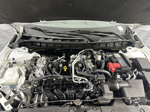 Used 2024 Nissan Altima 2.5 S image 31