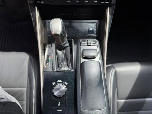 Used 2014 Lexus IS 250 w/ F-Sport Package RWD image 19