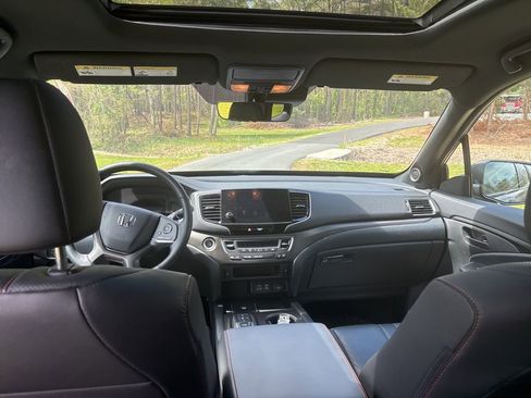 Used 2024 Honda Passport TrailSport image 10