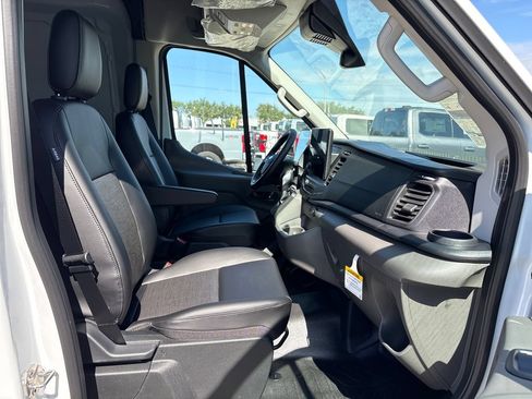 New 2026 Ford Transit 250 148 Medium Roof RWD image 5