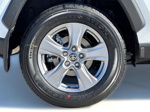 New 2025 Toyota RAV4 XLE image 10