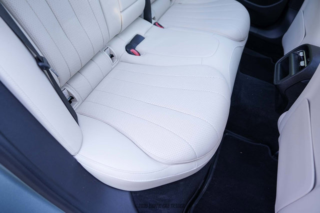 Used 2026 Mercedes-Benz E 450 4MATIC Sedan image 48
