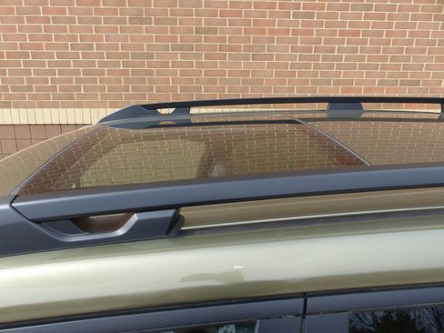 Used 2025 Subaru Forester Premium w/ Convenience Package #1 image 9