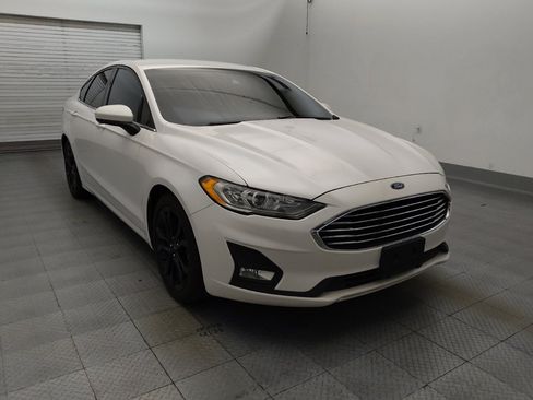 Used 2019 Ford Fusion SE w/ Equipment Group 151A FWD image 13