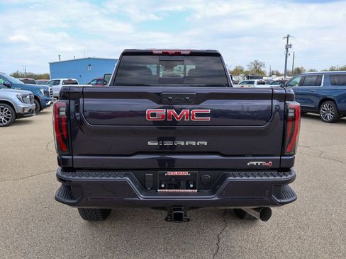 New 2026 GMC Sierra 2500 AT4 image 4