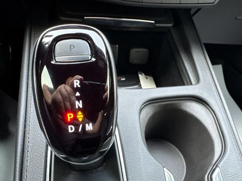 Used 2025 Cadillac XT4 Sport AWD/4WD image 38