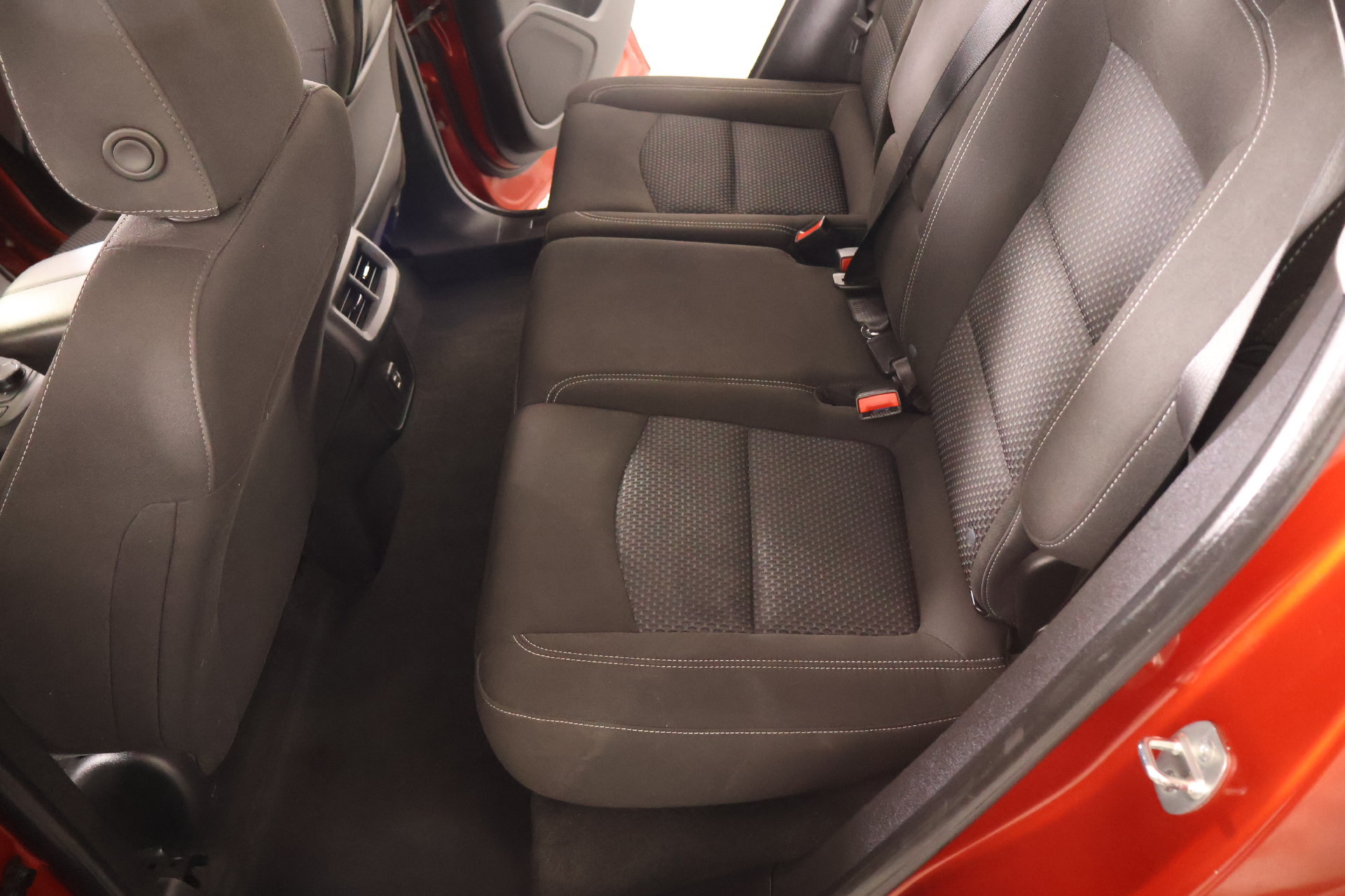 Used 2023 GMC Terrain SLE w/ Driver Convenience Package FWD image 12