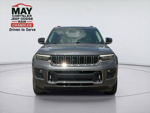 Certified 2021 Jeep Grand Cherokee L Overland w/ Luxury Tech Group IV AWD/4WD image 2