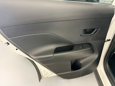 Used 2025 Hyundai Kona SEL AWD/4WD image 27