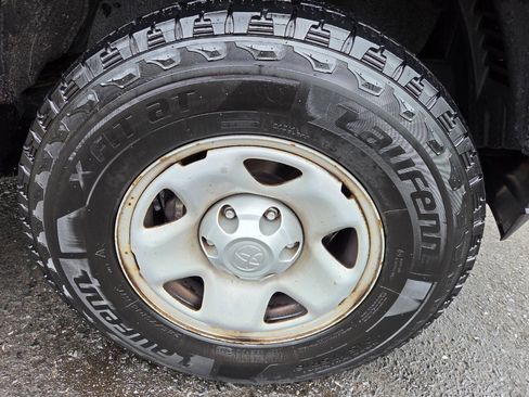 Used 2019 Toyota Tacoma SR AWD/4WD image 19