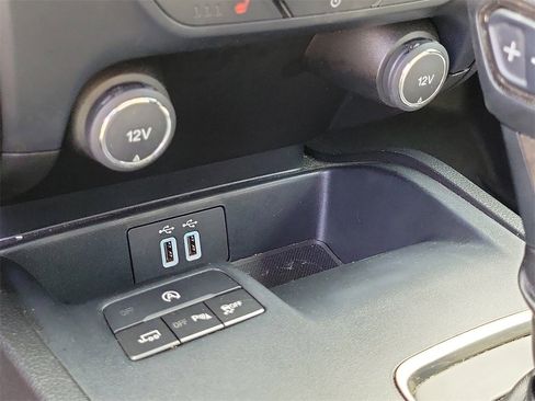 Used 2019 Ford Ranger Lariat w/ Trailer Tow Package image 31