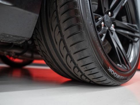 Used 2021 Chevrolet Camaro ZL1 RWD image 31