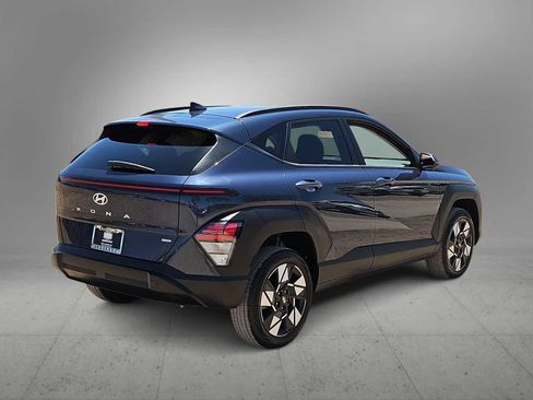 Certified 2025 Hyundai Kona SEL AWD/4WD image 8