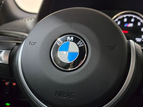 Used 2018 BMW M2 image 21