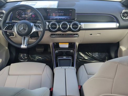 Used 2025 Mercedes-Benz GLB 250 GLB 250 image 14