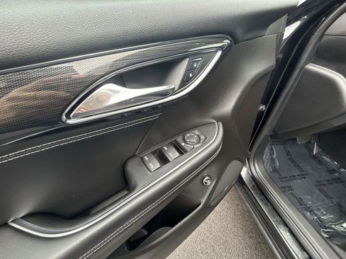 Used 2022 Buick Envision Preferred FWD image 13