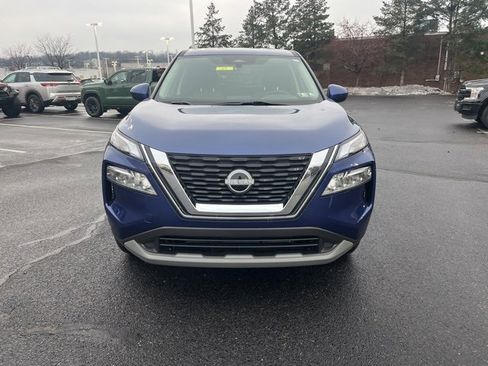 Certified 2023 Nissan Rogue SV image 2