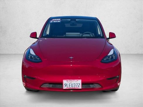 Used 2024 Tesla Model Y Long Range image 2