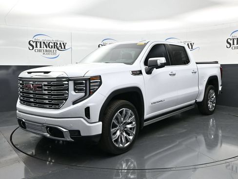 Used 2026 GMC Sierra 1500 Denali w/ Denali Reserve Package AWD/4WD image 3
