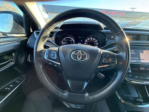 Used 2018 Toyota Avalon XLE Premium FWD image 21