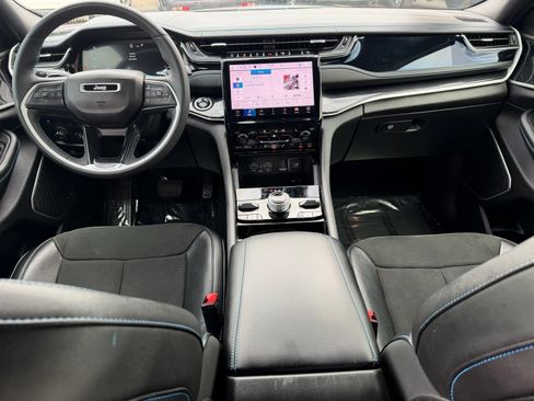 Used 2022 Jeep Grand Cherokee Trailhawk w/ Advanced Protech Group II image 19