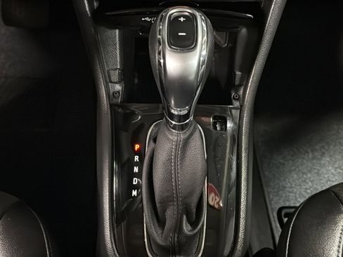 Used 2019 Buick Encore Preferred image 38