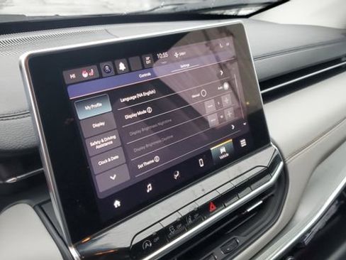 Certified 2022 Jeep Compass Limited image 15