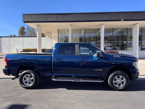 Used 2024 RAM 2500 Big Horn w/ Sport Appearance Package image 6