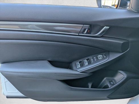 Used 2022 Honda Accord Sport image 12