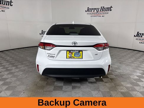 Used 2025 Toyota Corolla LE image 6