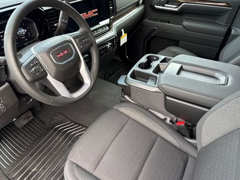 New 2026 GMC Sierra 1500 Elevation image 11