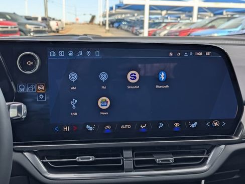 New 2026 Chevrolet Equinox EV LT w/ Comfort Package image 18