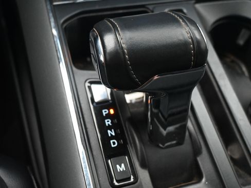 Used 2021 Ford F150 Lariat w/ Equipment Group 502A High image 10