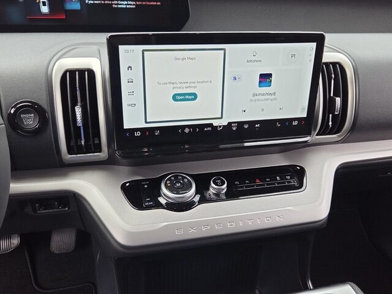 New 2026 Ford Expedition Active RWD image 18